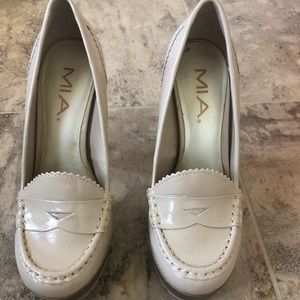 MIA platform heels, nude! Size 7